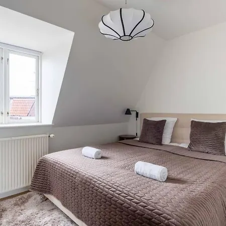 2br With Amazing Skyline View Lägenhet *